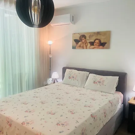 Dolce Azur Apartmens Варна